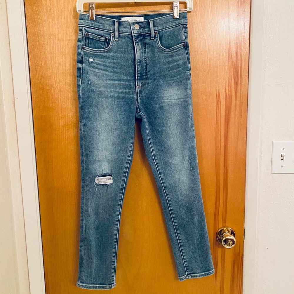 🔥SOLD🔥 Aritzia Denim Forum Lola High Rise Jeans